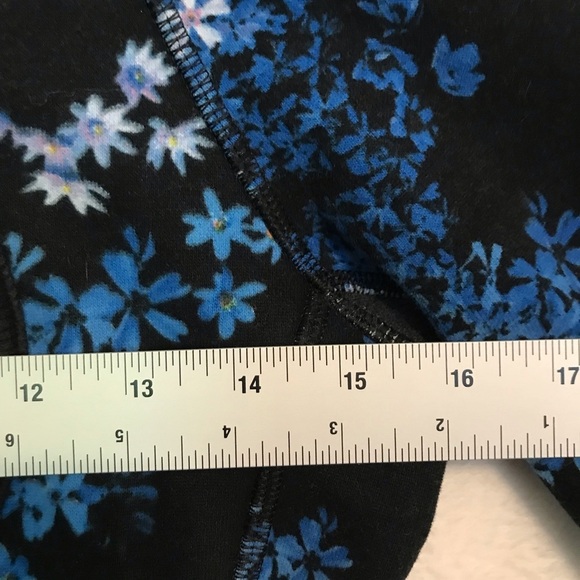 Lululemon black blue scuba hoodie petal pop 4 - Picture 3 of 9